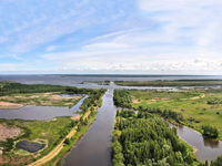 Канал, впадающий в Волгу