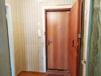 Прихожая. Входная дверь